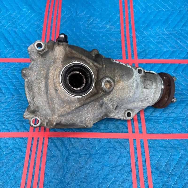 2012–2016 BMW 328i xDrive F30 Front Differential OEM 756734505