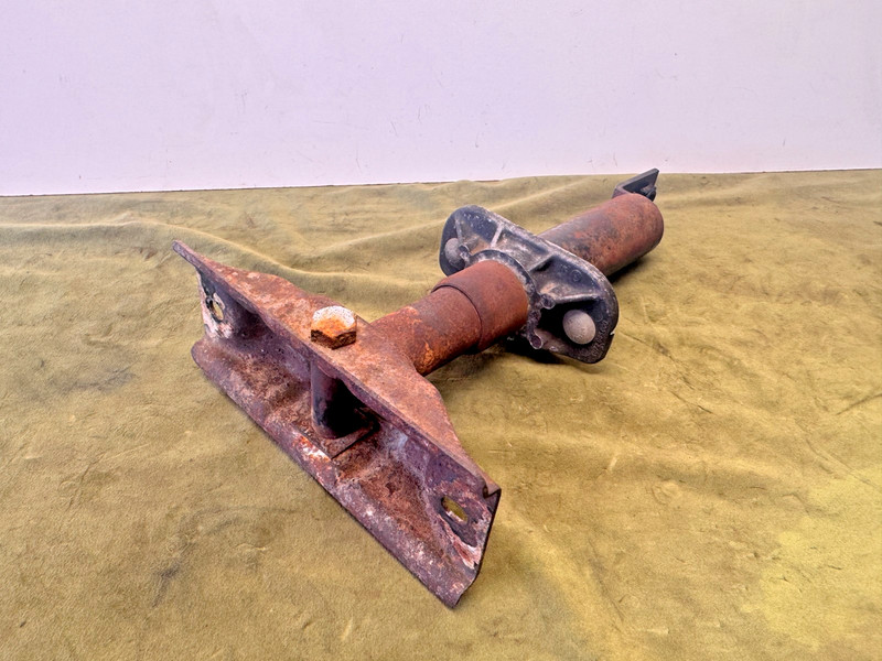 84–93 BMW E30 325e 325i 325ix Rear Bumper Metal Shock Absorber Reinforcement OEM