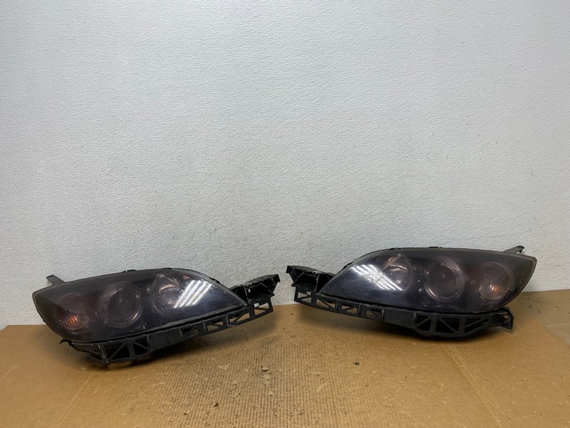 2004 to 2009 Mazda 3 Hatchback Left+Right Side Headlights AE2756 DW