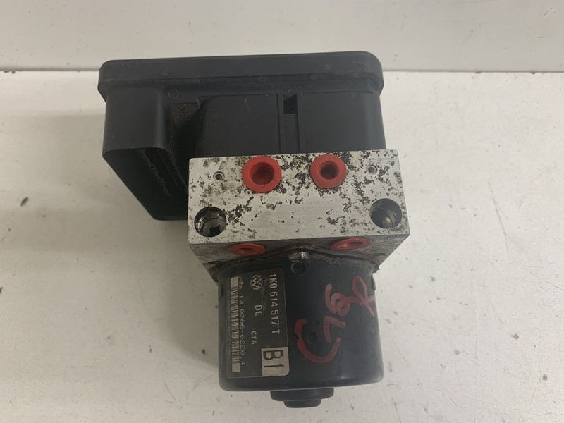 2007-2008 VW Eos Anti Lock Brake Pump Actuator & Modulator 1K0 614 517 T ABS