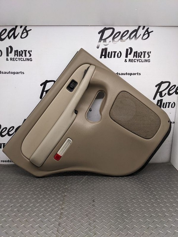 03-07 Chevrolet Silverado Sierra Tahoe Yukon Rear Driver LH Door Panel1169945