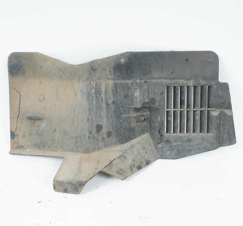 1987-1993 Cadillac Allante FRONT LEFT DRIVER SIDESPLASH GUARD OEM