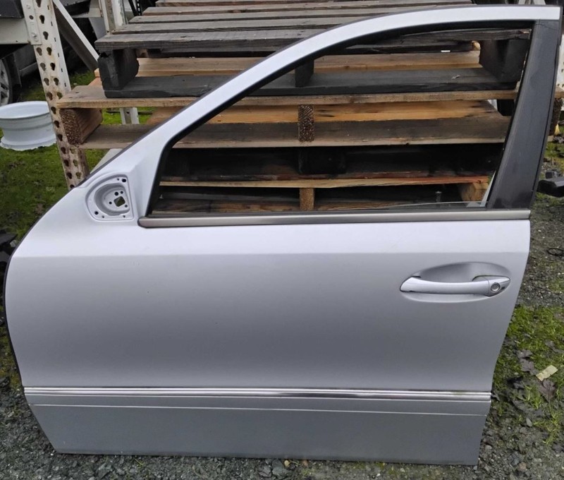 Driver Front Door 211 Type E350 Fits 03-06 MERCEDES E-CLASS 52984
