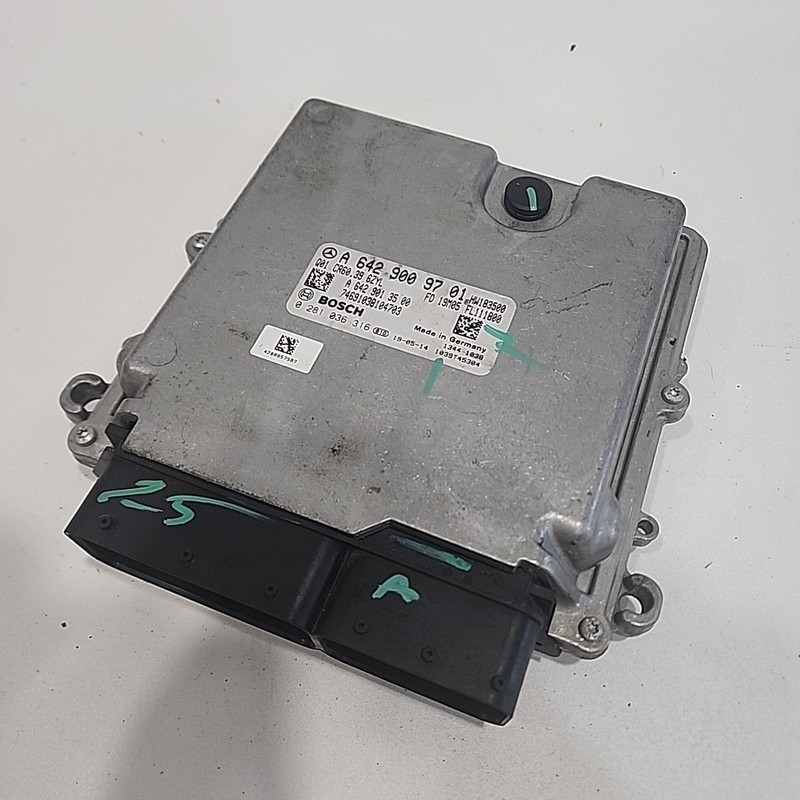 11-12 Mercedes Sprinter 2500 Engine ECM Electronic Control Module 6429009701 OEM