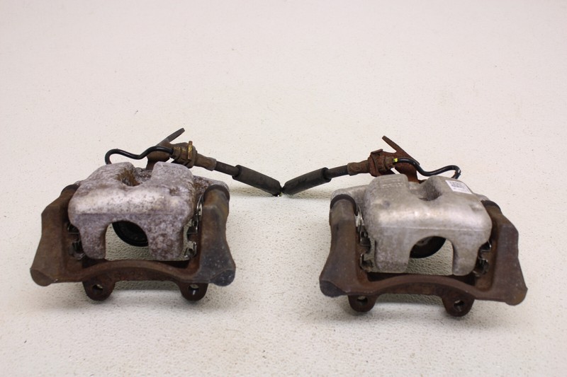 MK2 Audi TT FWD Rear Brake Calipers W/ Carriers Brakes Genuine Oem 2008-2014