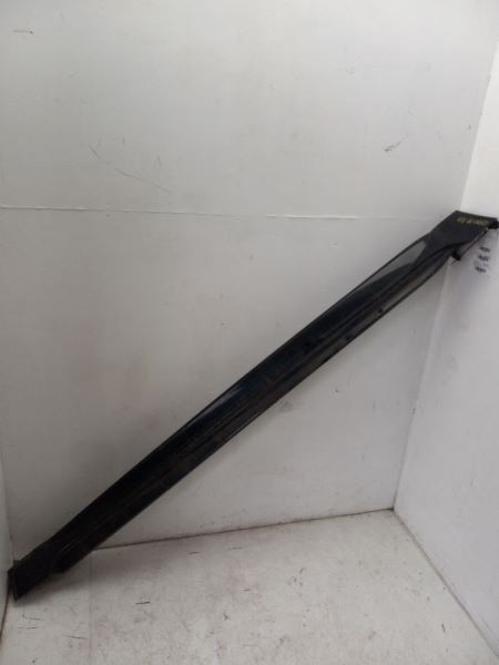 20 TOYOTA COROLLA SE PASSENGER RIGHT ROCKER PANEL MOULDING