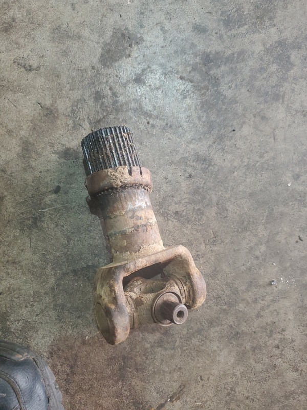 1942 - 48 Packard Clipper Six Drive Shaft Yoke approximately 6 3/4" long