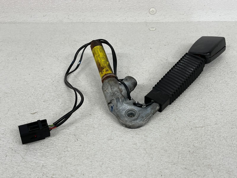 ⭐2007-2015 JAGUAR XK XKR FRONT RIGHT PASS SIDE SEAT BELT BUCKLE ASSY OEM LOT2367