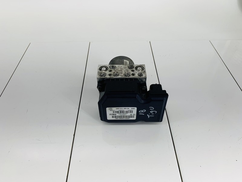 17-18 VOLKSWAGEN TIGUAN LIMITED ANTI BRAKE LOCK SYSTEM ABS STABILITY PUMP OEM