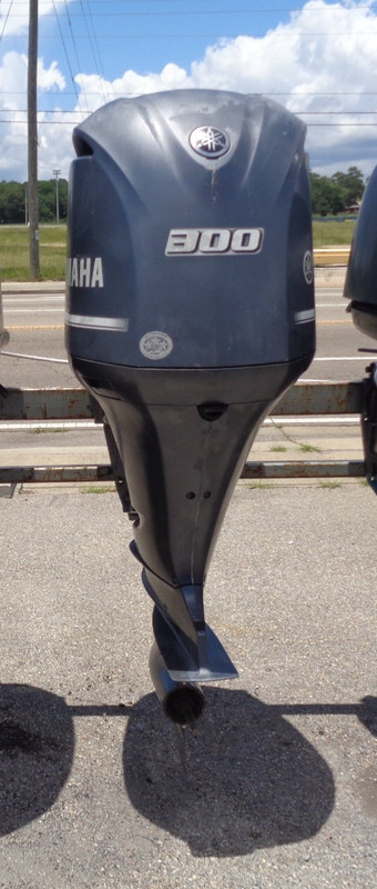 USED YAMAHA 2018 300HP 25" 4 FOUR STROKE OUTBOARD BOAT MOTOR f300 ENGINE