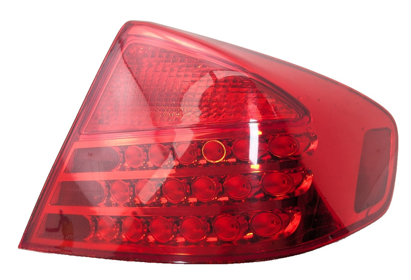 Passenger Tail Light 4 Door Sedan Fits 03-04 INFINITI G35