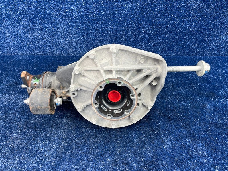 2016-2024 Chevrolet Camaro 3.6L V6 Rear Differential Carrier Assembly RWD OEM