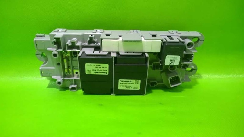 13 14 15 16 MKZ HYBRID BATTERY FUSE RELAY JUNCTION OEM 4003-86