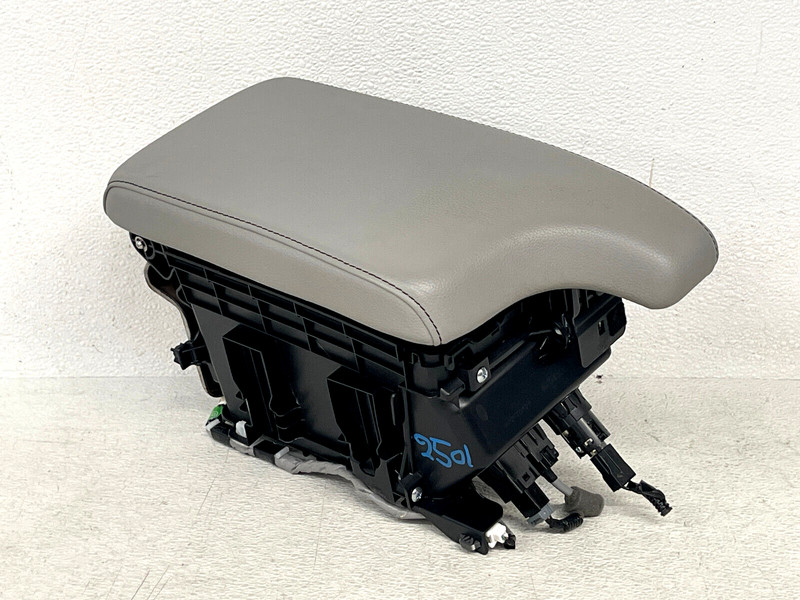 ⭐2019-2022 ACURA ILX CENTER CONSOLE ARMREST LID STORAGE COMPARTMENT OEM LOT2501