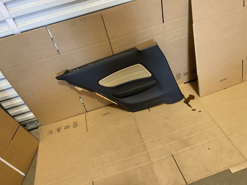 2008-2013 BMW 135I E82 COUPE REAR LEFT SIDE QUARTER PANEL DOOR TRIM LEATHER OEM