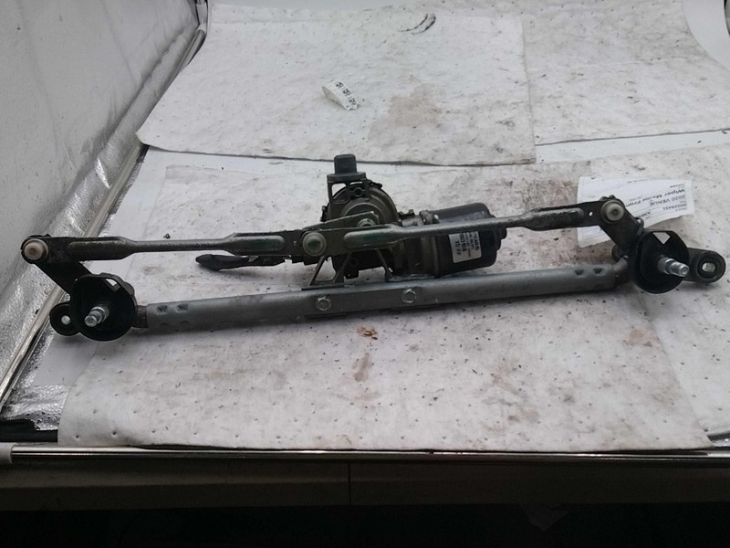 2020 Hyundai Venue Wiper Motor OEM 98110G8000 54K Miles Red