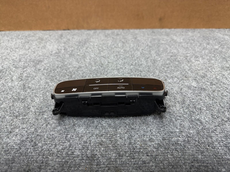 GENESIS G80 2021-2025 OEM REAR AC CLIMATE CONTROL SWITCH PANEL ASSEMBLY