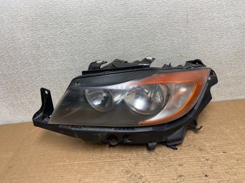 Halogen 2006 to 2008 BMW 3 Series Headlight Left Driver LH Oem Z3170 DW