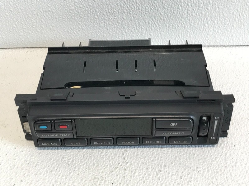 97-02 FORD EXPEDITION LINCOLN NAVIGATOR Climate Control OEM XL7H-19C933-AE