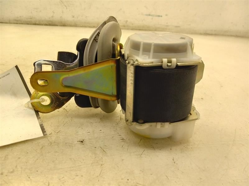 05 LEXUS RX330 REAR PASSENGER RIGHT SEAT BELT BLK-LA22