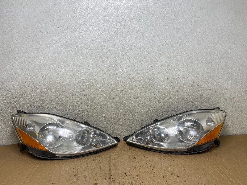2006 to 2010 Toyota Sienna Left+Right Side Set Headlights Halogen V4560 DW