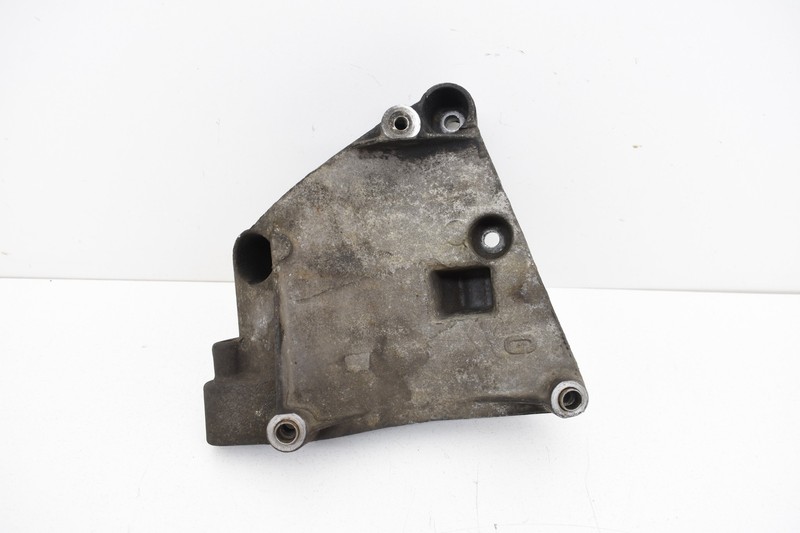 2002 BMW Z3 M54 Engine AC Compressor Mounting Bracket Arm OEM KW52