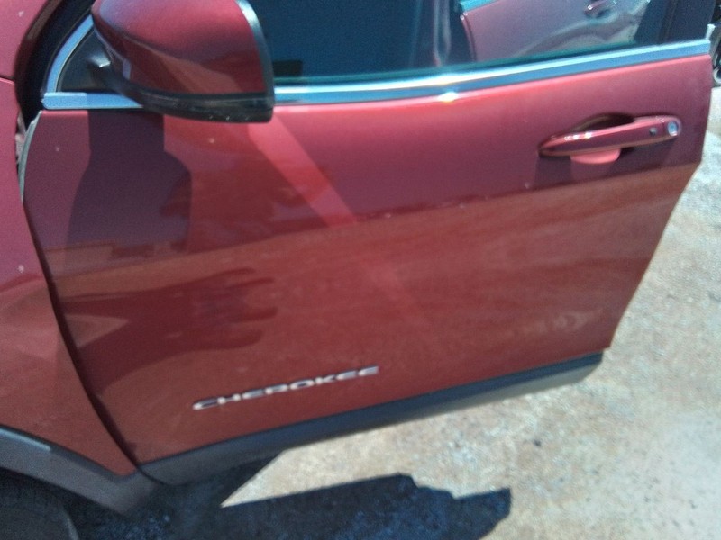 Driver Front Door Electric Tempered Glass Opt JP3 Fits 14-18 CHEROKEE 3521561