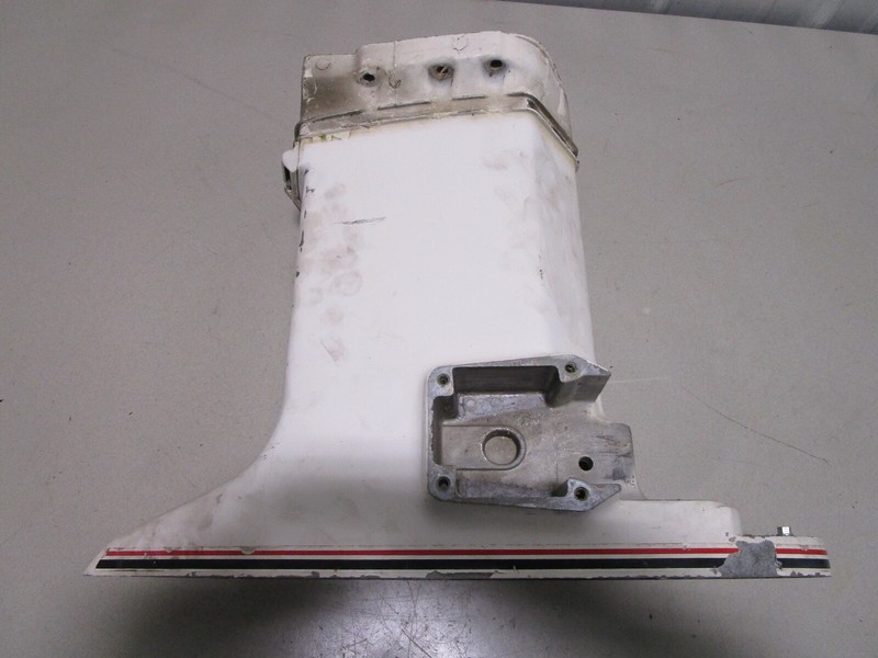 435432 327472 Evinrude Johnson 20" Shaft Midsection Exhaust Housing