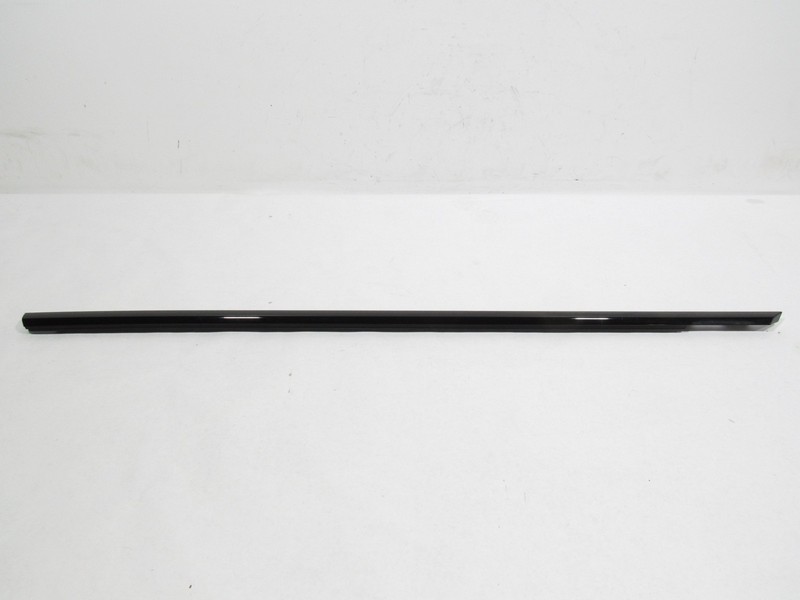 13-19 Mercedes SL550 R231 2013 Left Driver Door Window Belt Molding Trim ;