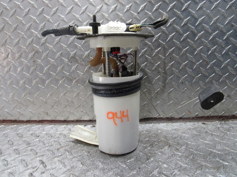 2000 2001 CHEVROLET SUBURBAN 1500/ YUKON XL 1500 FUEL PUMP ASSEMBLY