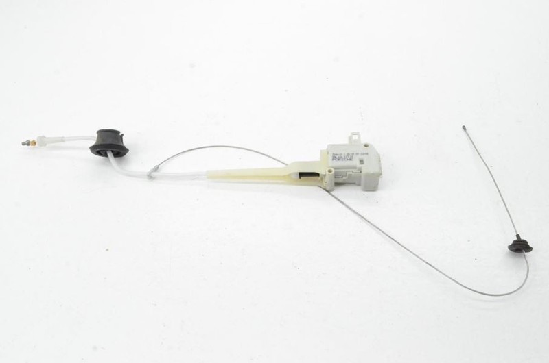 2005-2008 Porsche Boxster 987 2.7L Front Trunk Lock Actuator 99662411701