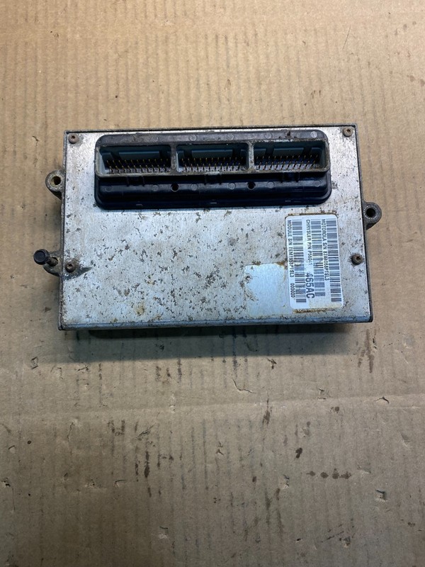 1999 Jeep Wrangler 2.5L Engine Control Module ECU ECM Z4704 DG