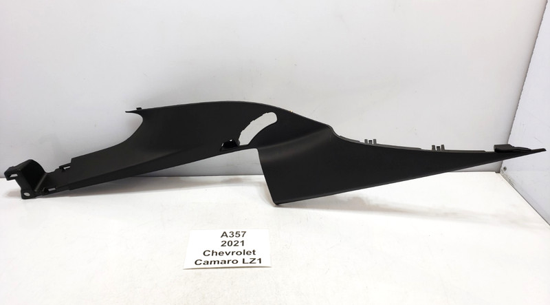 ✅ 16-24 OEM Chevrolet Camaro ZL1 Rear Left Driver C Pillar Upper Trim Panel