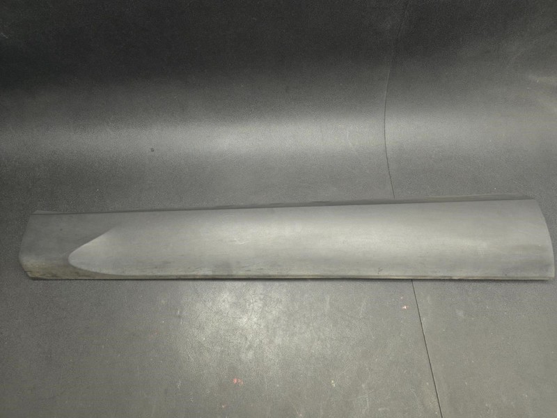 Front Left Door Lower Molding 2022 Hyundai Tucson 87721-CW000 2023 2024 2025 X