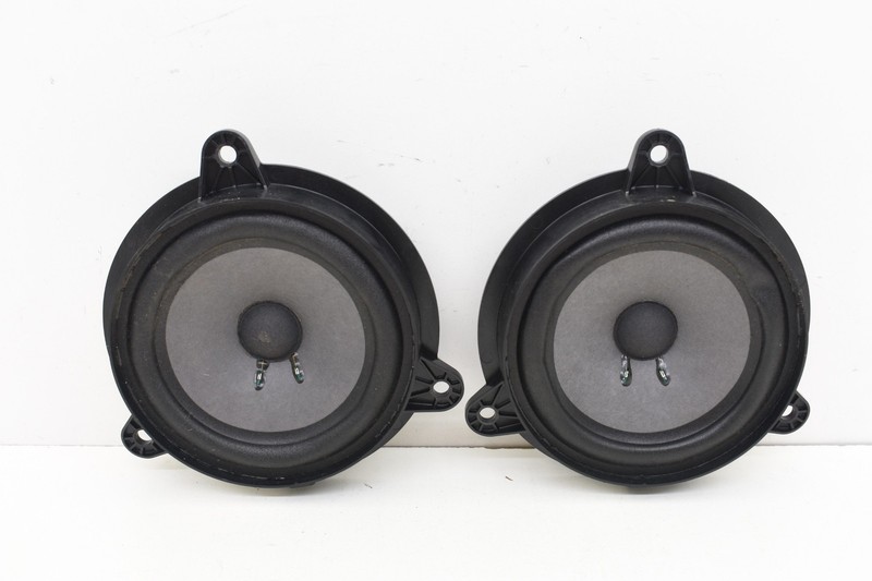 2004 Nissan 350Z Front Left Right BOSE Door Speaker Set Pair OEM KW55