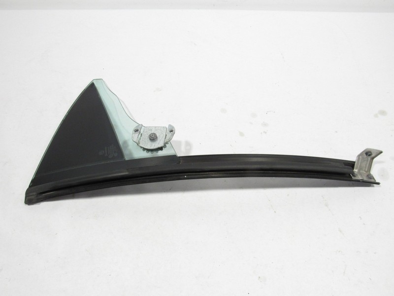 11 12 Fisker Karma 2012 Rear Left Driver Quarter Vent Window Glass |@2