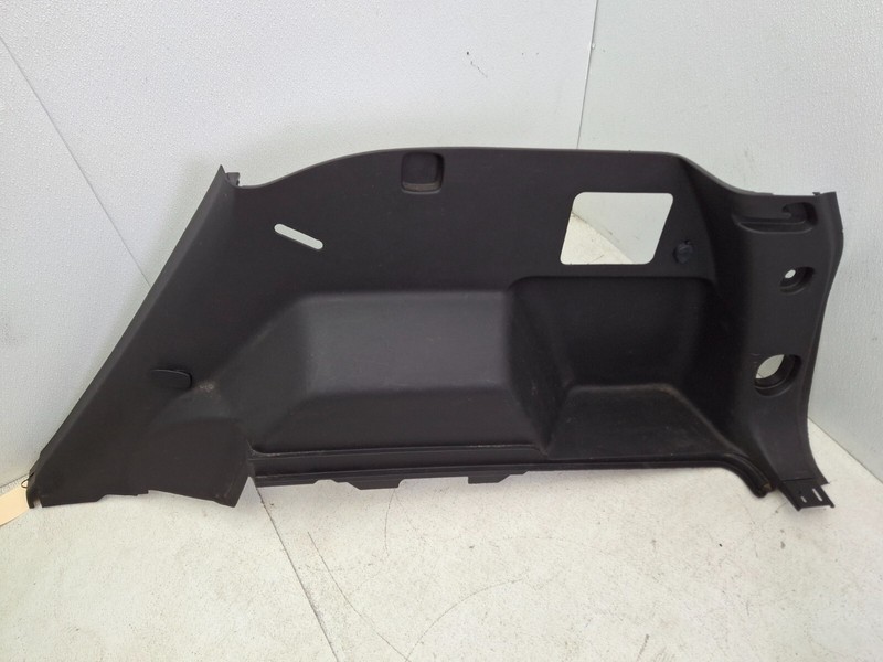 2018 - 2024 GMC TERRAIN REAR RIGHT SIDE QUARTER TRIM COVER PANEL OEM 84510079