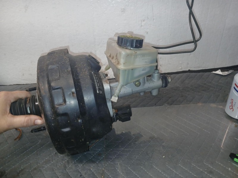 MERCEDES C230 2003-2005 BRAKE BOOSTER MASTER CYLINDER 0054304830 OEM