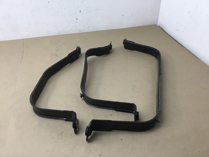 Bentley Bentayga 2019 V8 Fuel Tank Bracket Mount Support Strap Set 3 PCS 16-20 Y