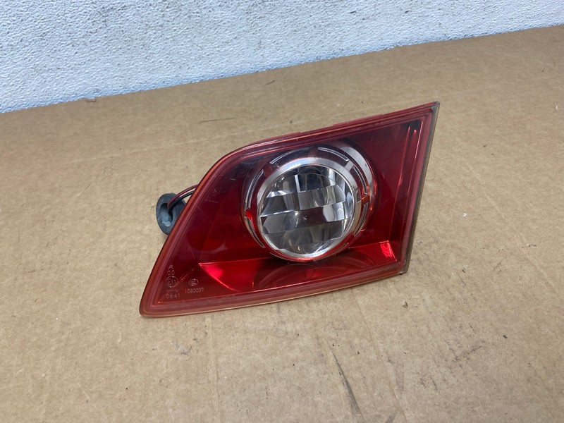 2003-2005 Infiniti FX35 FX45 Right Passenger Red Inner Tail Light OEM AD5367 LK