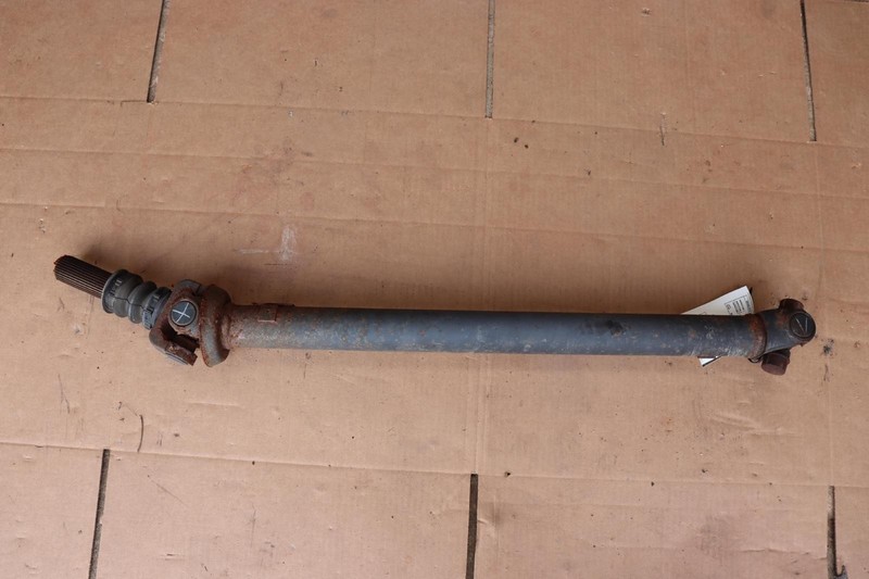 2014-2019 CHEVY SILVERADO 1500 5.3L FRONT DRIVESHAFT CARDAN PROPELLER OEM