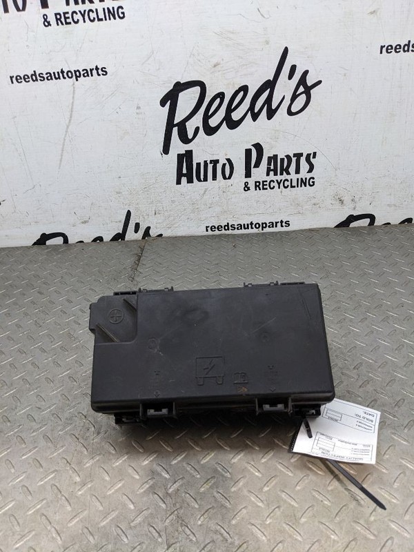 Chassis ECM Multifunction Includes Fuse Box Fits 10 WRANGLER 1187703