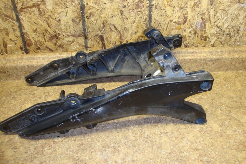 2007 Suzuki GSX-R600 GSXR6 GSXR600 Rear Back Sub Frame Mount Brace Bar 07