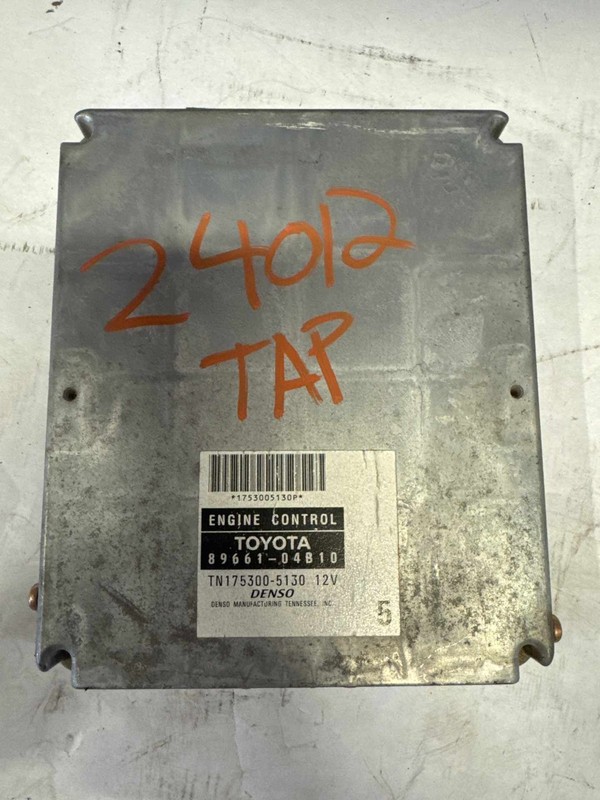 89661-04B10 TOYOTA TACOMA 03 04