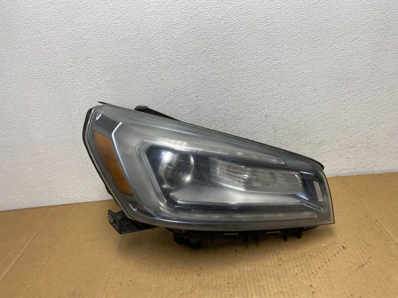 2013-2016 Gmc Acadia Right Passenger RH Side Led Halogen Headlight Oem AD0982 DW