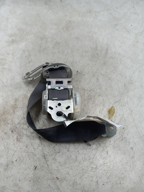 11 12 13 14 Lexus CT200h Driver Left Rear Seat Belt BLKLB20