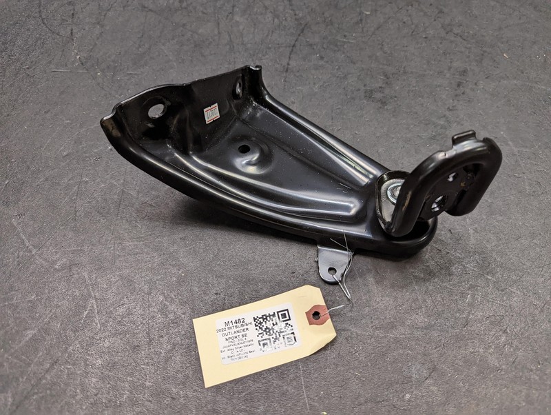 Rear Seat Right Support Bracket 2022 Mitsubishi Outlander Sport 2018 2019 - 2021