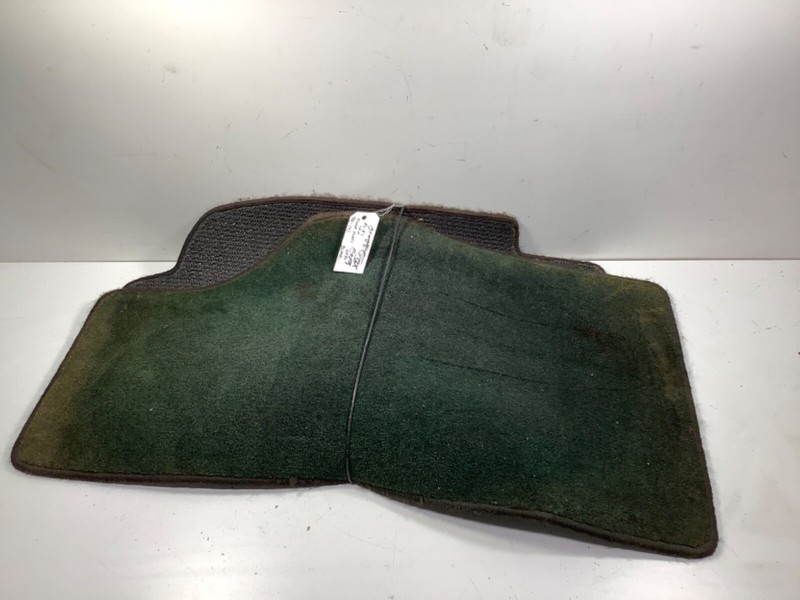84-87 Honda CRX Floor Mat Set 72820-SB2-671 OEM