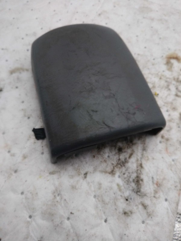 2003 Toyota RAV4 Black Door Armrest OEM Used 1186559 - 120K Miles
