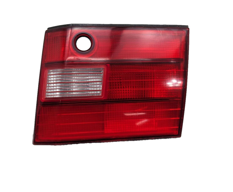 95-97 Lexus LS400 Rear Passenger Right Inner Tail Light 81580-50040 OEM